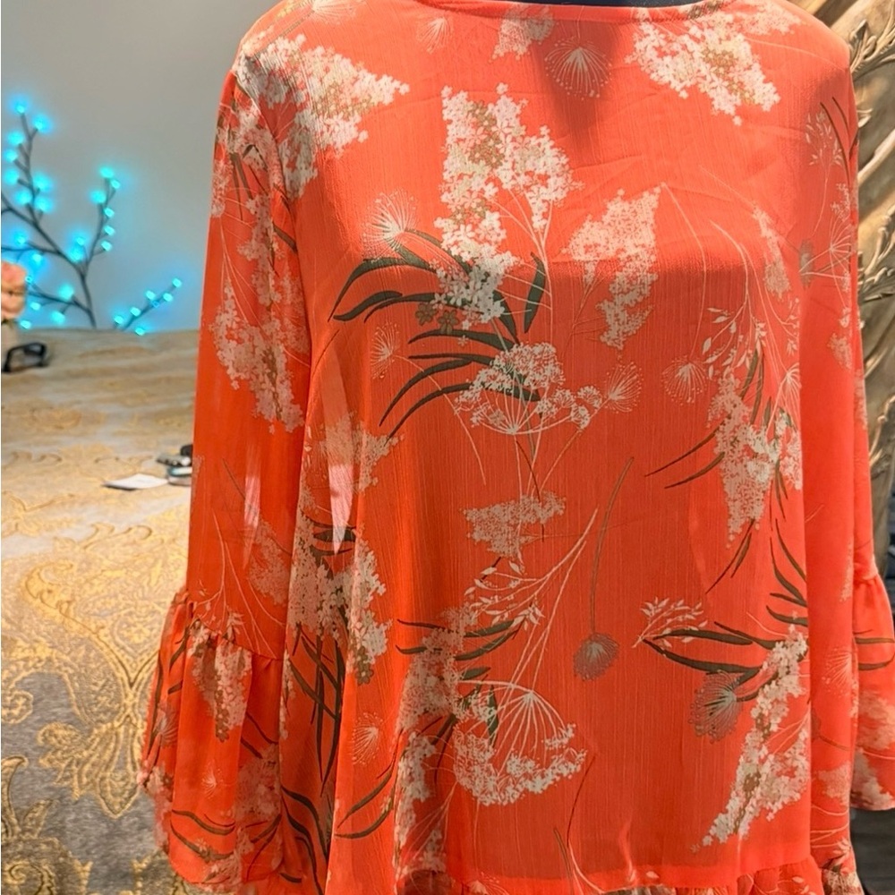 Women's Floral Bell-Sleeve Top - Coral